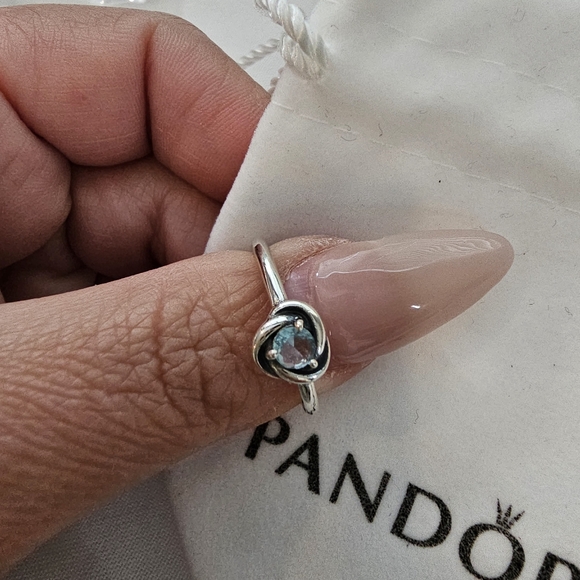 Ring - Picture 3 of 4